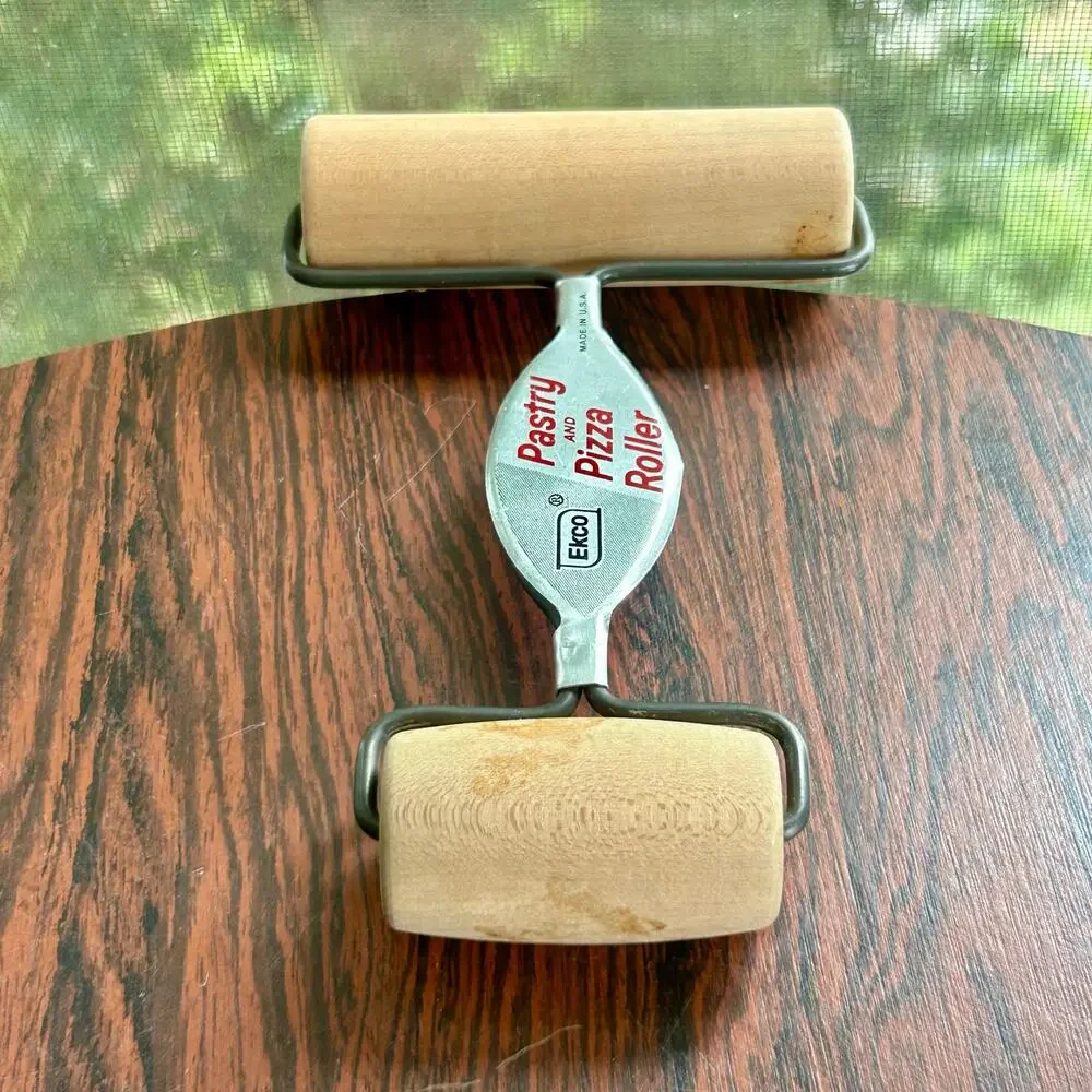 Vintage Ekco Pastry & Pizza Roller, Mid Century Baking Tool Retro Kitchen Gadget